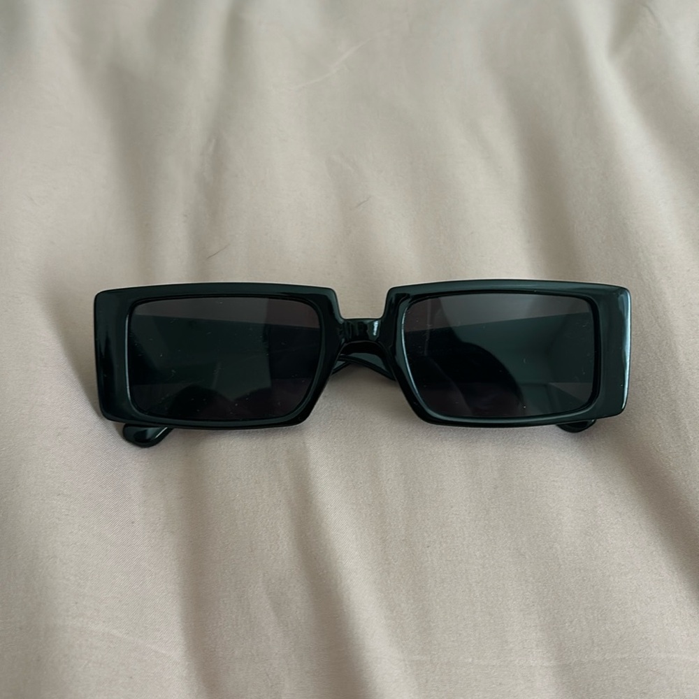Black sunglasses